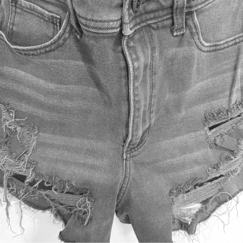 Hollister Black Curvy High Rise Vintage Denim Shorts Size W26